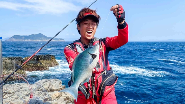 磯を駆ける 第八十四章 高知県鵜来島の旅 開幕前の磯に大型尾長グレを求める