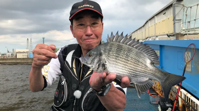 Oh！エド釣り日記 新しいフカセスタイルで楽しむ 夏の海釣り公園