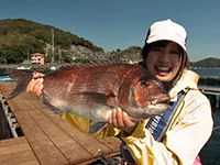 釣り味満喫！海上釣堀 