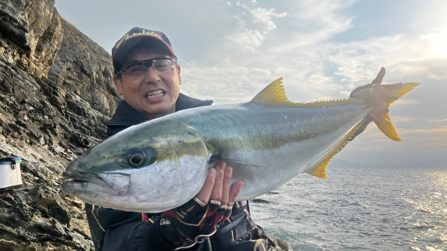 37 島根県大社 伝統のタルカゴ釣りで巨大ヒラマサに挑む