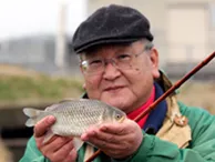 ほのぼの楽しむ 春のマブナ釣り 