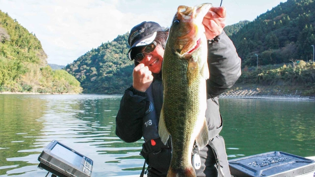 BIG BITE story-132 冬の小規模リザーバー攻略タフコンディションを撃破せよ