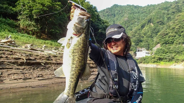 BIG BITE story-133「極寒のリザーバー攻略 沈黙の日吉ダム」
