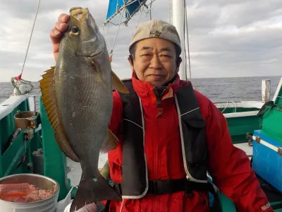 和歌山県見老津港 天昇丸の釣果詳細 釣果 施設情報 釣りビジョン 釣果 施設情報 釣りビジョン 和歌山県見老津港 天昇丸の釣果詳細 釣果 施設情報 釣りビジョン 釣果 施設情報 釣りビジョン