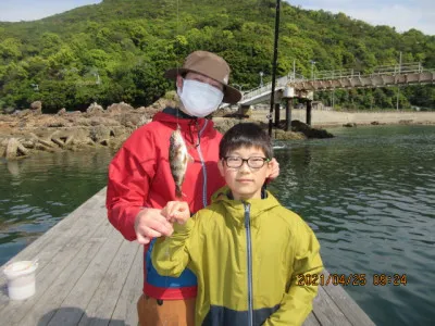 由良海つり公園&釣堀ランドの2021年4月25日(日)1枚目の写真