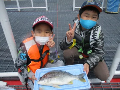尼崎市立魚つり公園の2021年5月22日(土)3枚目の写真