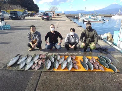 海上つり堀まるやの2021年11月27日(土)1枚目の写真