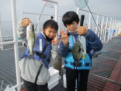 尼崎市立魚つり公園の2021年12月12日(日)2枚目の写真