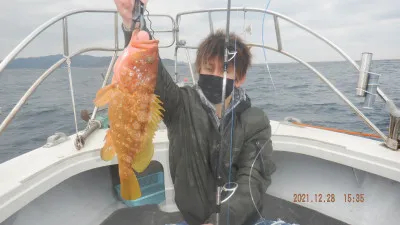 瑠璃の2021年12月28日(火)5枚目の写真