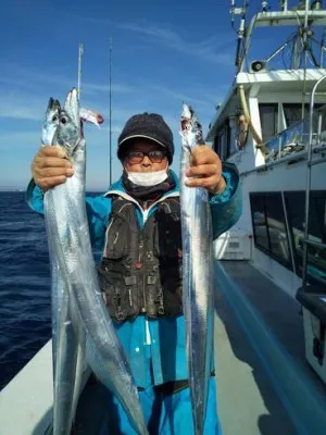 愛知県豊浜港 竜宝丸の釣果詳細 釣果 施設情報 釣りビジョン 釣果 施設情報 釣りビジョン