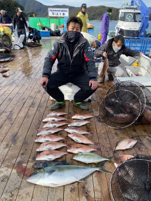 海上釣堀 辨屋の2022年1月15日(土)4枚目の写真