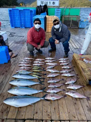 海上釣堀 辨屋の2022年1月18日(火)4枚目の写真