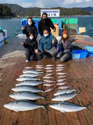 海上釣堀 辨屋の2022年1月19日(水)2枚目の写真