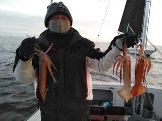 富山県宇波漁港 遊漁船 海坊主vの釣果詳細 釣果 施設情報 釣りビジョン 釣果 施設情報 釣りビジョン