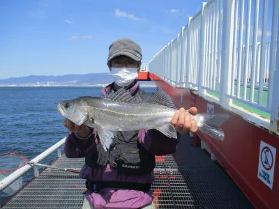 尼崎市立魚つり公園の2022年4月1日(金)1枚目の写真