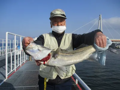 尼崎市立魚つり公園の2022年4月8日(金)2枚目の写真