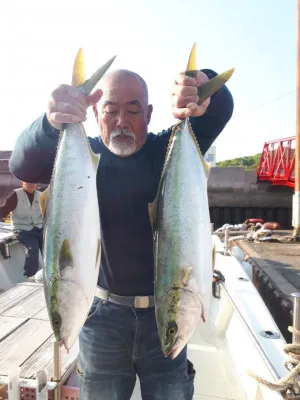 釣り船くわだの2022年4月19日(火)1枚目の写真