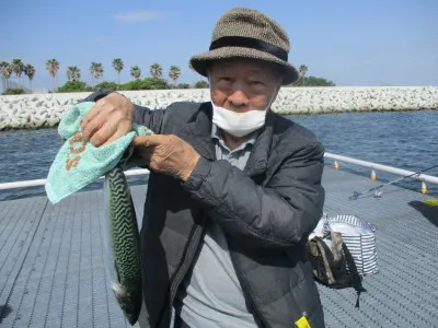 尼崎市立魚つり公園の2022年4月28日(木)1枚目の写真