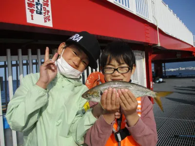 尼崎市立魚つり公園の2022年5月8日(日)1枚目の写真