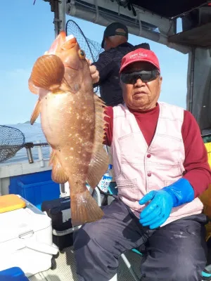 釣り船くわだの2022年5月10日(火)1枚目の写真
