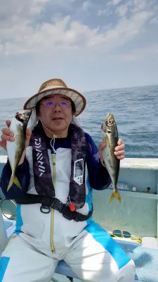 釣り船 秀進丸の2022年5月28日(土)2枚目の写真