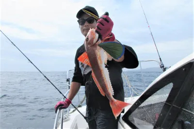 宮城県みずがみ漁港 釜の淵港 Sun Line 優の釣果詳細 釣果 施設情報 釣りビジョン 釣果 施設情報 釣りビジョン