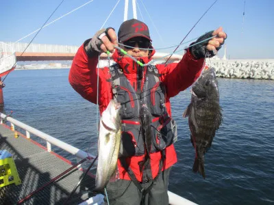 尼崎市立魚つり公園の2022年12月10日(土)1枚目の写真