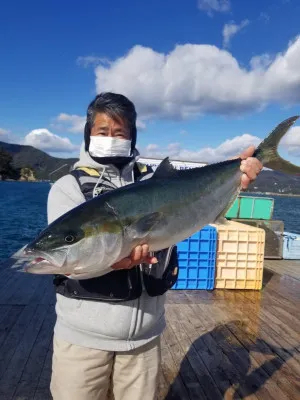 海上釣堀 辨屋の2023年1月25日(水)1枚目の写真