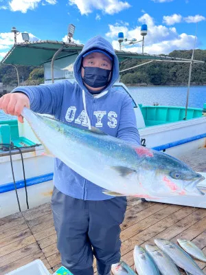 海上釣堀 辨屋の2023年1月25日(水)2枚目の写真