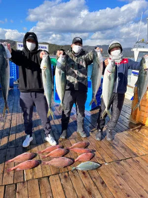 海上釣堀 辨屋の2023年1月28日(土)2枚目の写真