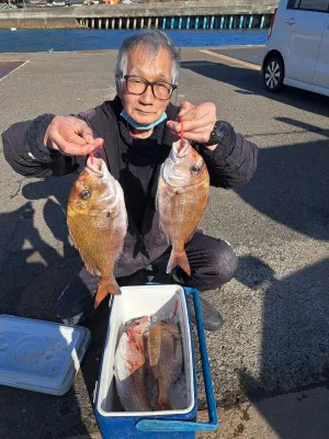 釣り船くわだの2023年3月3日(金)1枚目の写真