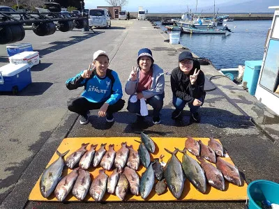 海上つり堀まるやの2023年3月16日(木)1枚目の写真