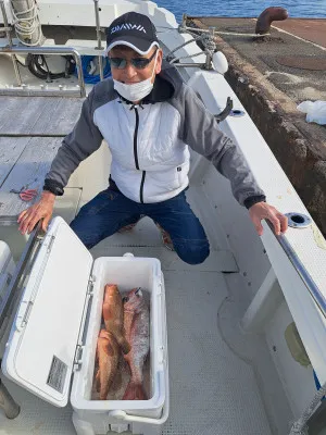 釣り船くわだの2023年4月23日(日)3枚目の写真