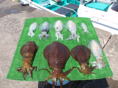 釣り船 久勝丸の2023年5月12日(金)5枚目の写真