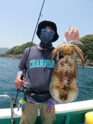 釣り船 久勝丸の2023年5月17日(水)5枚目の写真