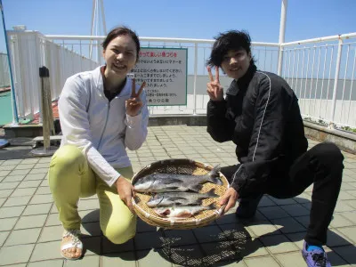 尼崎市立魚つり公園の2023年6月3日(土)1枚目の写真