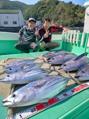 安延遊漁 建鳳丸の2023年10月17日(火)4枚目の写真