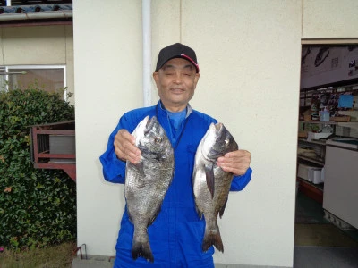 三宅釣具渡船の2023年11月11日(土)2枚目の写真