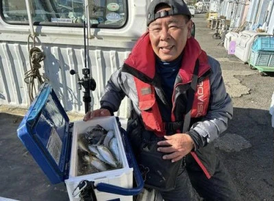 三喜丸釣船店の2023年12月8日(金)2枚目の写真