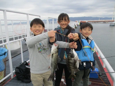 尼崎市立魚つり公園の2024年3月28日(木)1枚目の写真