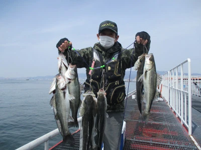 尼崎市立魚つり公園の2024年4月5日(金)1枚目の写真
