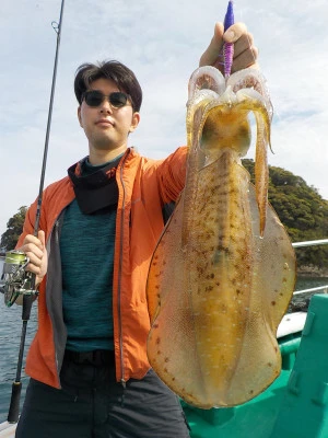 釣り船 久勝丸の2024年4月6日(土)2枚目の写真