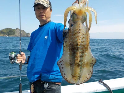 釣り船 久勝丸の2024年4月12日(金)3枚目の写真