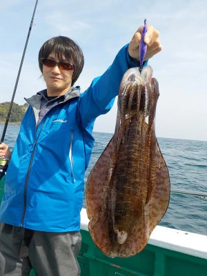 釣り船 久勝丸の2024年4月13日(土)2枚目の写真