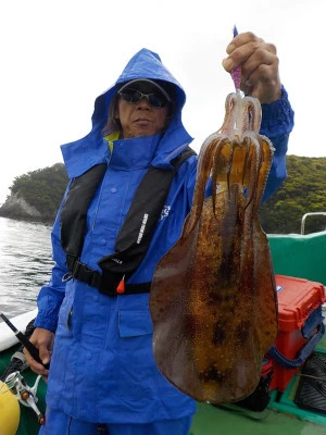 釣り船 久勝丸の2024年4月16日(火)4枚目の写真