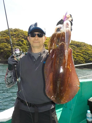 釣り船 久勝丸の2024年4月17日(水)3枚目の写真