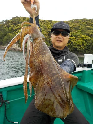 釣り船 久勝丸の2024年4月20日(土)2枚目の写真