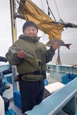 釣り船 秀進丸の2024年4月27日(土)1枚目の写真