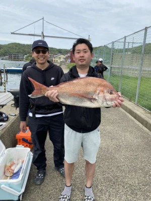 フィッシングセンター 海友の2024年4月27日(土)1枚目の写真