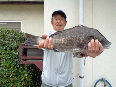 三宅釣具渡船の2024年5月22日(水)1枚目の写真